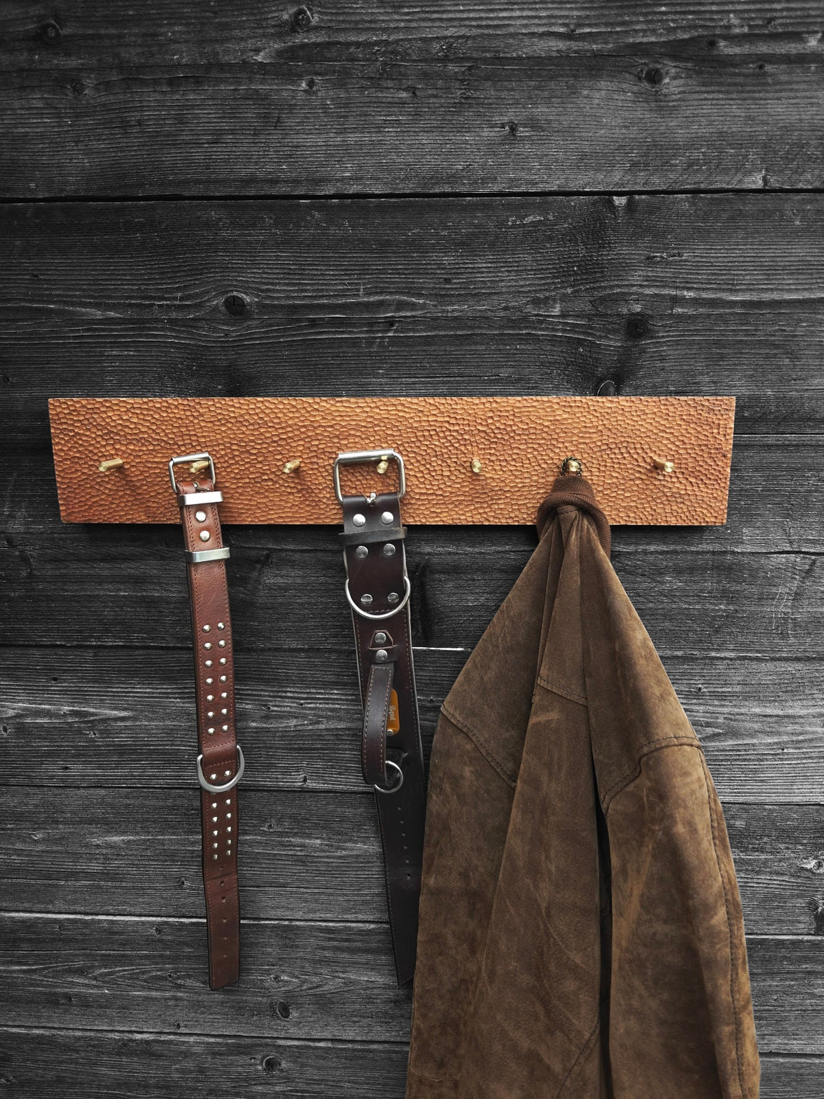 ARTD ‘Adze’ Coat & Key Hanger – houten wandkapstok