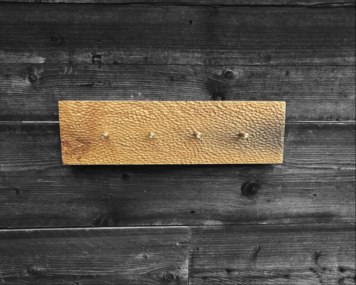 ARTD ‘Adze’ Coat & Key Hanger – houten wandkapstok