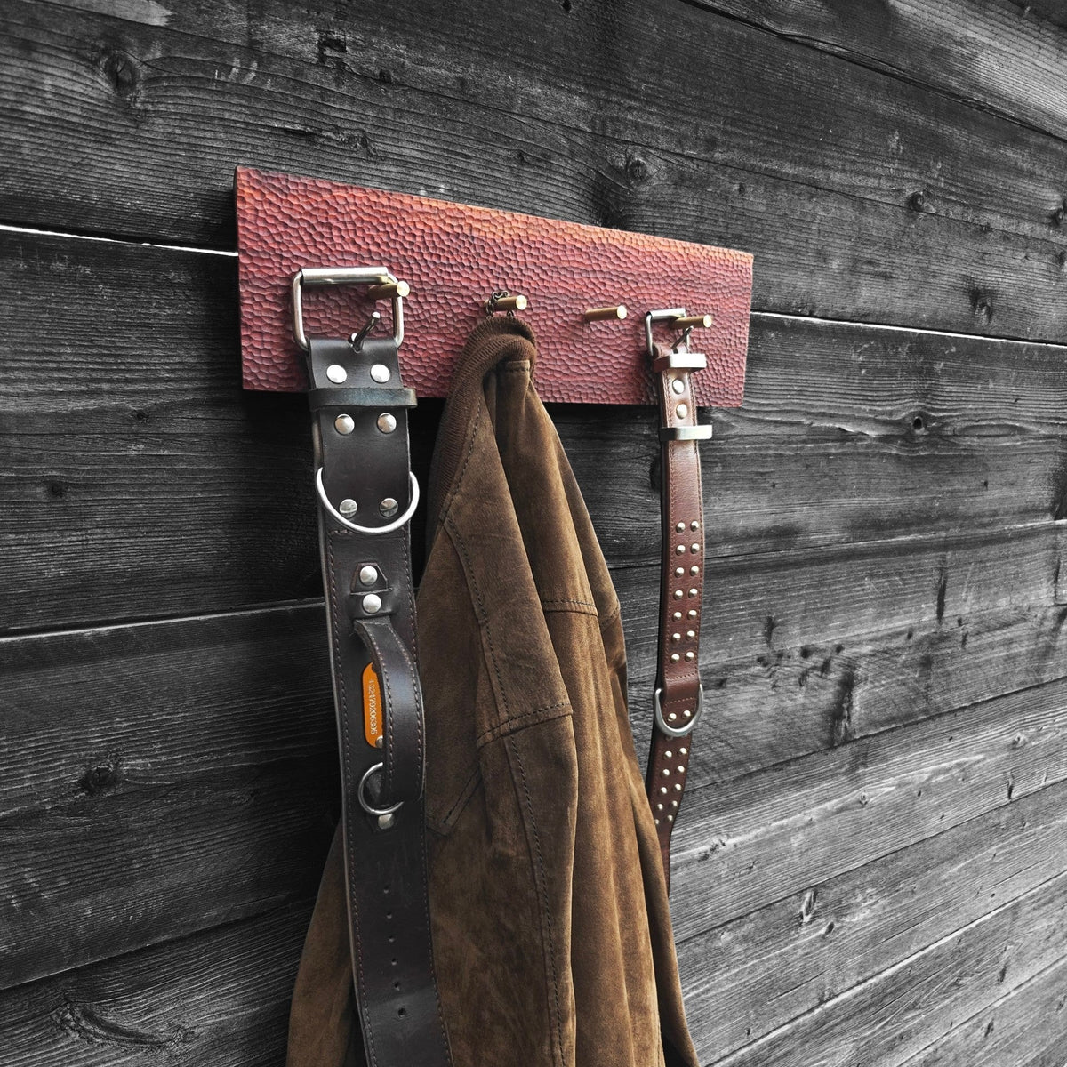 ARTD ‘Adze’ Coat & Key Hanger – houten wandkapstok